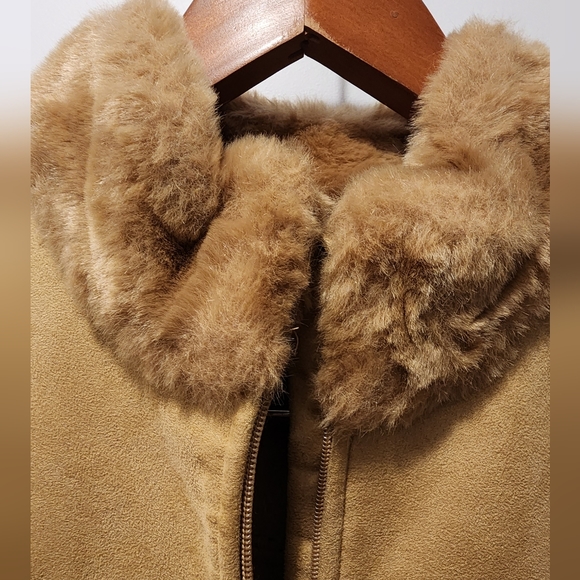 Lady Hathaway Suede Jacket with Fur - Picture 6 of 7